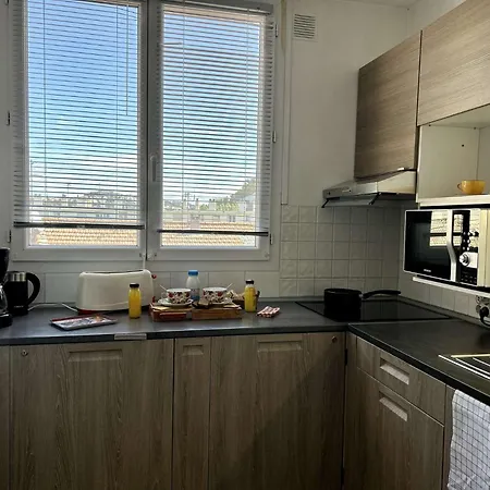 Apartment Sr000-023 Appt 2 Pieces 3 Couchages St Raphael Saint-Raphael (Var)